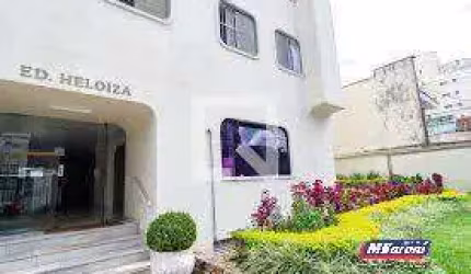 Apartamento  2 quartos, 2 banheiros, 1 vaga definitiva 52m2 reformado