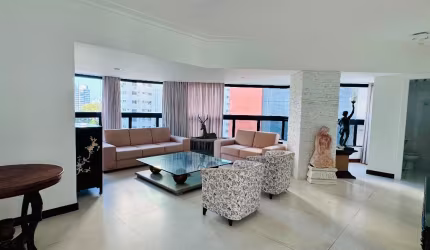 Apartamento Graça com  4 suítes