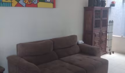 Casa térrea com 3 quartos e 1 suíte em um bairro tranquilo e familiar!