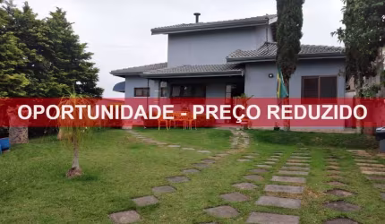 CASA EM LOTEAMENTO FECHADO COM PORTARIA E SEGURANÇA 24 HORAS (MARF II)