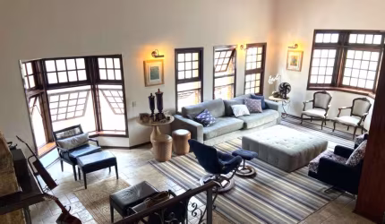 Casa com 4 suítes à venda em condomínio de alto padrão