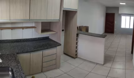 LINDA CASA COM ARMÁRIOS PLANEJADOS COM 318M² DE TERRENO NO JARDIM CEREJEIRAS!!