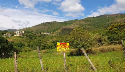 Terreno Maravilhoso com vista para a Pedra Grande