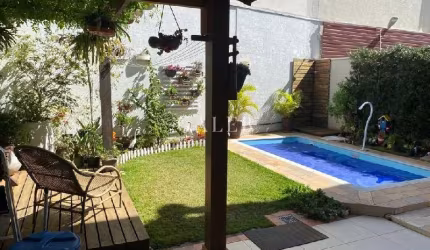 Imperdível casa à venda em Atibaia-SP, Jardim Paulista: 3 quartos, 3 suítes, 2 salas, 4 banheiros, 2 vagas