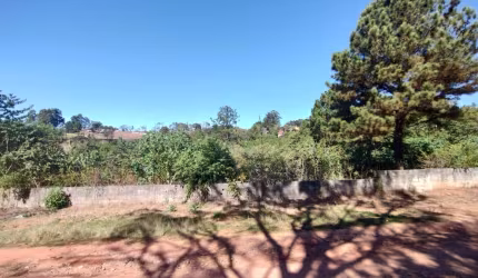 TERRENO COM 1890mts POR R$200MIL