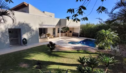 Casa com térrea com área de lazer e piscina a venda no condomínio Serra da Estrela!!!