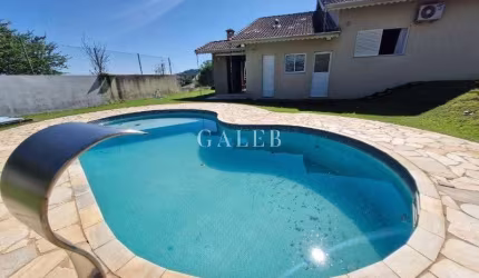 CASA TÉRREA COM 3 SUÍTES, PISCINA E ESPAÇO GOURMET COM 800M2 DE TERRENO ATIBAIA SP
