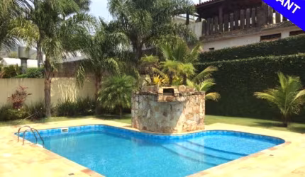 Casa de Luxo em Condomínio à Venda em Atibaia-SP - Jardim Flamboyant B  3 Quartos, 3 Suítes, 3 Salas, 6 Banheiros, 4 Vagas, 490m²