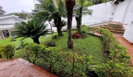Casa térrea em excelente localização