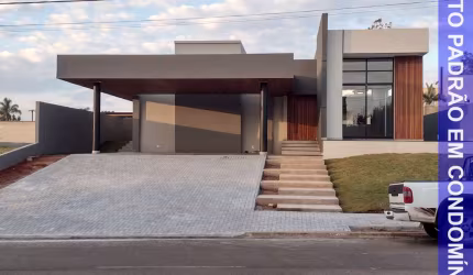 Linda Casa Térrea 'Alto Padrão'