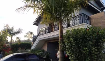 Casa em Condomínio à Venda em Atibaia-SP: 3 Quartos, 1 Suíte, 2 Salas, 2 Banheiros, 4 Vagas e 300m² de Área!