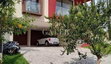 Casa de alto padrão em Condomínio Terras de Atibaia I  3 suítes  2 salas  4 banheiros  300m²  Atibaia-SP.