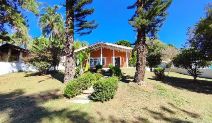 Imperdível: Casa à venda em Atibaia-SP, Jardim Paulista - 3 quartos, 1 suíte, 1 sala, 10 vagas e 170m² de área. Venha conferir!