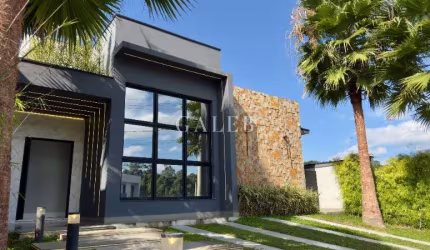 Casa térrea à venda em condomínio-semi mobiliada