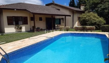 Casa Térrea com 3 quartos, 1 suíte e 3 salas na Vila Esperia ou Giglio em Atibaia-SP! Aproveite essa oportunidade!