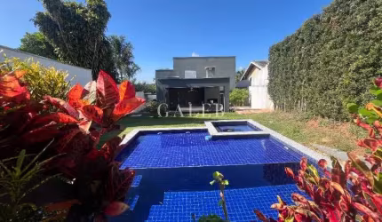 Imperdível oportunidade de compra: Casa de luxo na Vila Santista, Atibaia-SP, com 3 quartos, 3 suítes e 3 salas!