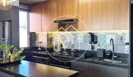 Apartamento com 2 dormitórios à venda, 45 m² por R$ 360.000,00 - Condomínio Villa Flora - Votoranti