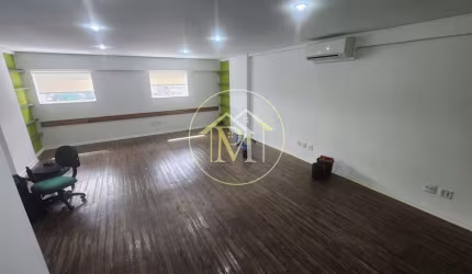 SALA COMERCIAL NO CAMPOLIM, PORTAL DA COLINA.