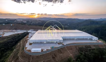 Galpão de 4.514,11m2 em São Roque/SP para locação.