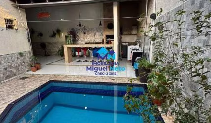 Casa com piscina a venda no bairro aponiã!