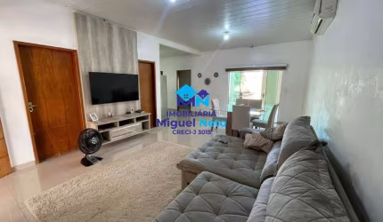 Casa à Venda no Bairro Três Marias