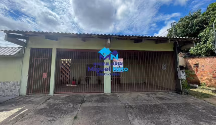 CASA TÉRREA COM EXCELENTE LOCALIZAÇÃO - BAIRRO LIBERDADE