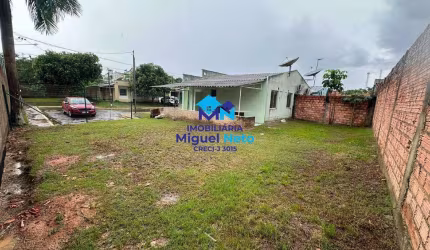 Exclusividade com amplo quintal no Bairro Novo