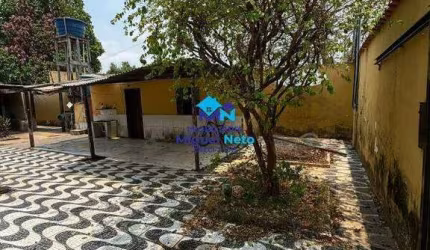 CASA GRANDE COM EDICULA