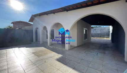 Casa Espaçosa no Bairro Rio Madeira – 04 Quartos e 450m² de Terreno