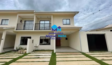 Sobrado no Residencial Parintins com 03 Suítes, Área Gourmet e Piscina
