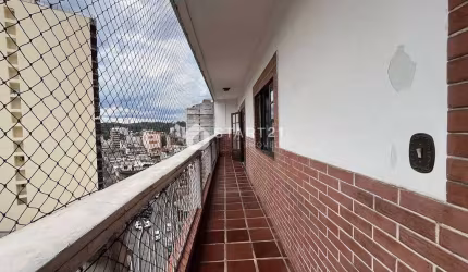 Apartamento de frente com 3 quartos à venda no Centro em  Barra Mansa, RJ