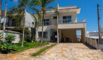 Casa Aruã Eco Park Lagos com 4 suítes