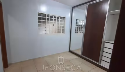 Casa a Venda com Aluguel - Res. Brisas da Mata