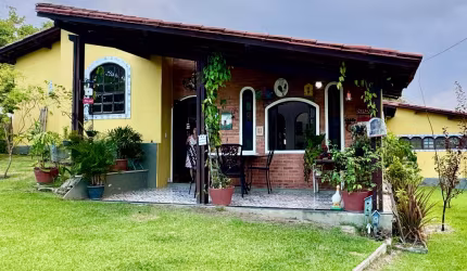 Casa com 7 quartos e edícula