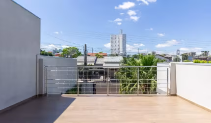 CASA COM BELA ÁREA GOURMET