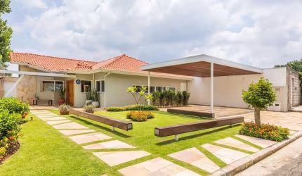 Casa em condomínio fechado com 3 quartos à venda na Avenida dos Carvalhos, 21, Terras do Madeira, Carapicuíba por R$ 2.700.000