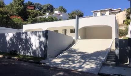 Casa com 4 quartos à venda na Avenida das Américas, Recanto Impla, Carapicuíba por R$ 1.400.000