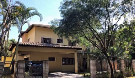 Casa em condomínio fechado com 6 quartos à venda na Rua Venezuela, 130, Recanto Impla, Carapicuíba por R$ 1.480.000