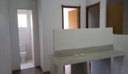 Ponto comercial para alugar na Avenida São Camilo, 1562, Chácara São João, Carapicuíba por R$ 1.750