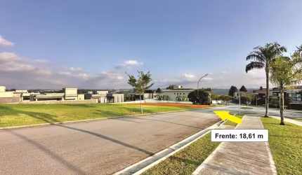Terreno à venda na Alameda dos Cambarás, 762, Granja Viana, Carapicuíba por R$ 1.550.000
