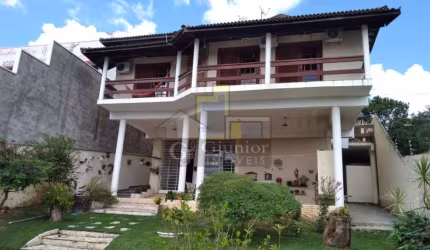 VENDA: Casa com 2 Dormitórios (sendo 1 suíte), Garagem + Piscina, Jardim Europa, Campinas (SP) - CA1369