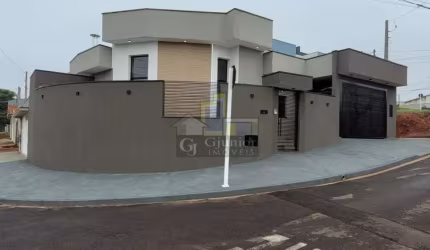 VENDA: Excelente Casa com 3 Dormitórios (sendo 1 suíte), Garagem + Churrasqueira, Residencial Ouro Verde, Botucatu (SP) - CA1390