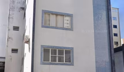 VENDO APARTAMENTO AMPLO NA PITUBA