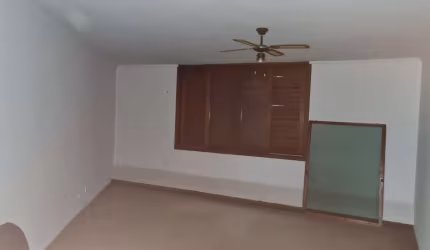 Casa tipo para venda com 4 quartos, sendo 4 suítes, 770m²