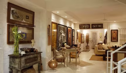 Casa tipo para venda com 3 quartos, sendo 1 suíte, 325m²