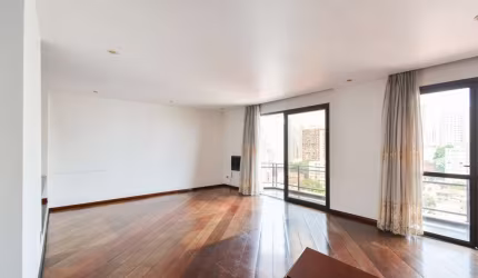 Apartamento tipo para venda com 4 quartos, sendo 1 suíte, 274m²