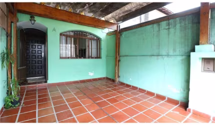 Sobrado para venda com 2 quartos, 100m²