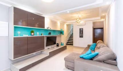 Casa tipo para venda com 3 quartos, sendo 1 suíte, 240m²