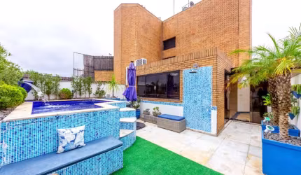 Cobertura para venda com 3 quartos, sendo 1 suíte, 195m²