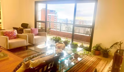 Apartamento tipo para venda com 3 quartos, sendo 3 suítes, 176m²